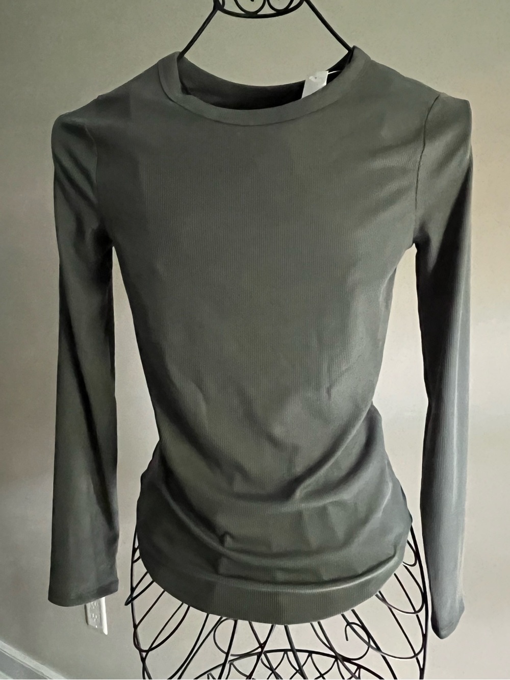 NOBO NO BOUNDARIES NWT Long Sleeve ribbed Crewneck Top - Olive Green
